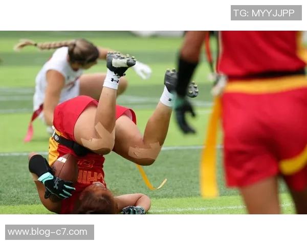 山东泰山中场阿卜杜肉苏力正式加盟河南队开启新篇章