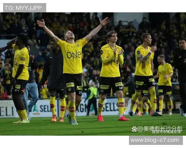 邓弗里斯重返训练场全力以赴力争赶上博德闪耀对决